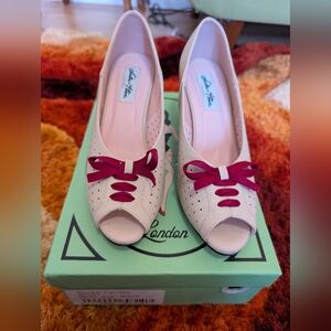 Lulu Hun Peep-Toe Heels in Cream with Pink Accents